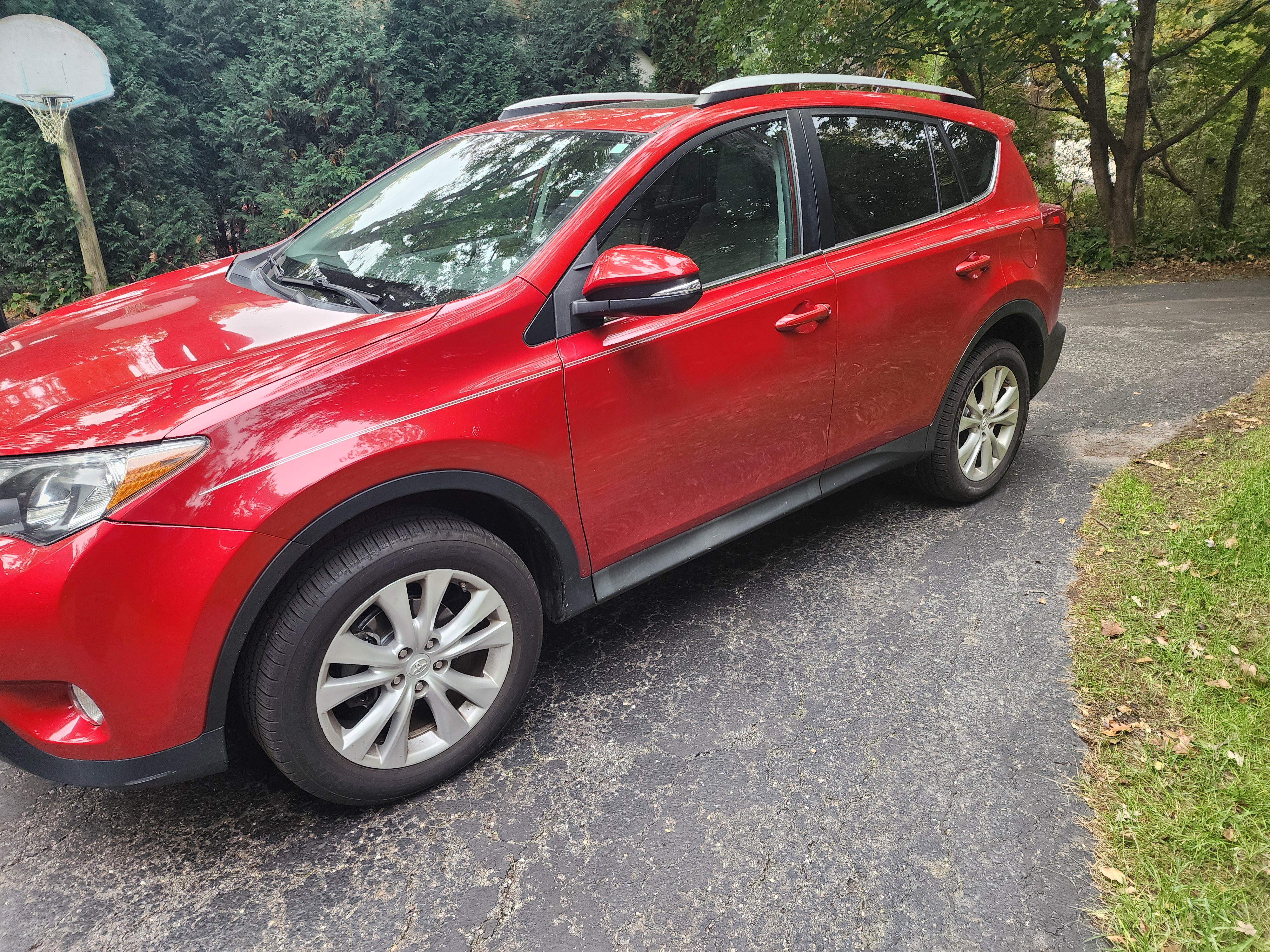 Used 2015 Toyota RAV4 Limited AWD/4WD image 5