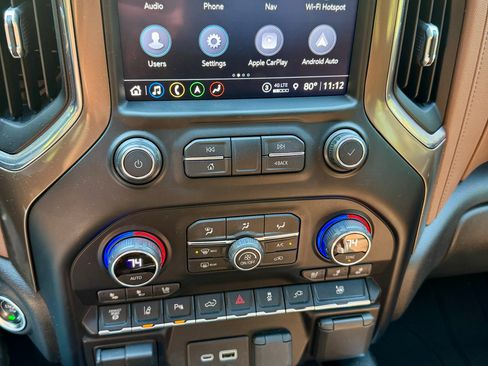 Used 2021 Chevrolet Silverado 3500 High Country image 11