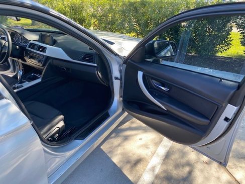 Used 2015 BMW 320i Sedan image 20