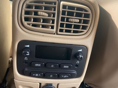 Used 2004 Chevrolet TrailBlazer LT w/ LT Preferred Equipment Group image 29