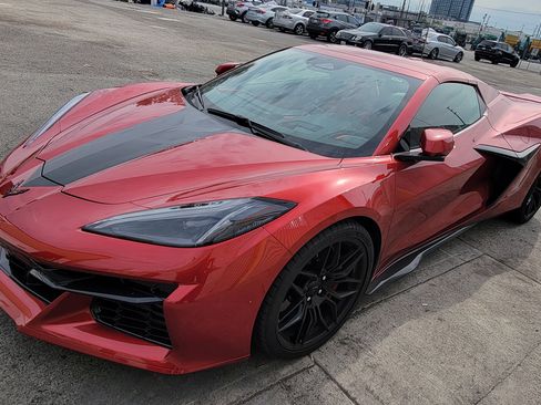 Used 2024 Chevrolet Corvette Z06 image 1