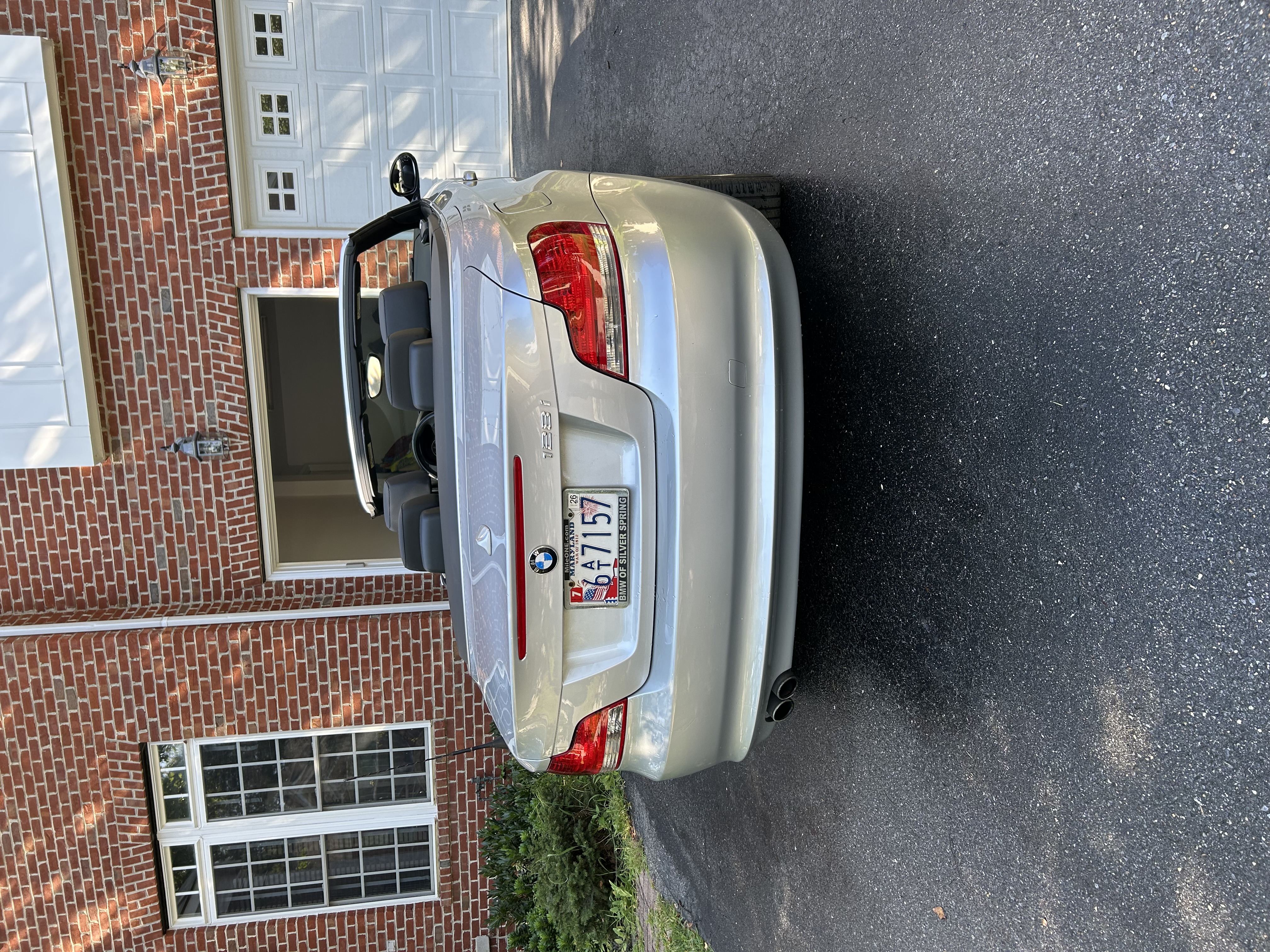 Used 2009 BMW 128i Convertible RWD image 14