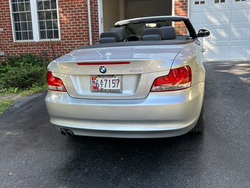 Used 2009 BMW 128i Convertible image 14