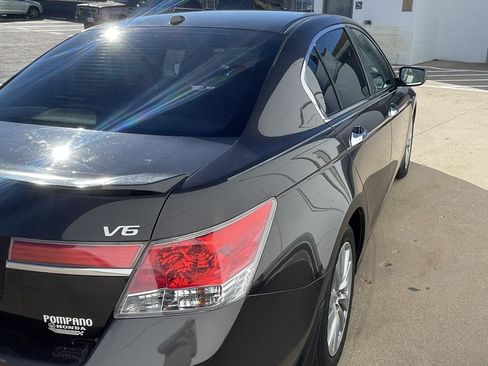 Used 2011 Honda Accord EX-L image 4