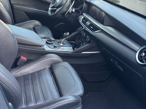 Used 2019 Alfa Romeo Stelvio Ti Sport w/ Quick Order Package 22S Sport image 10