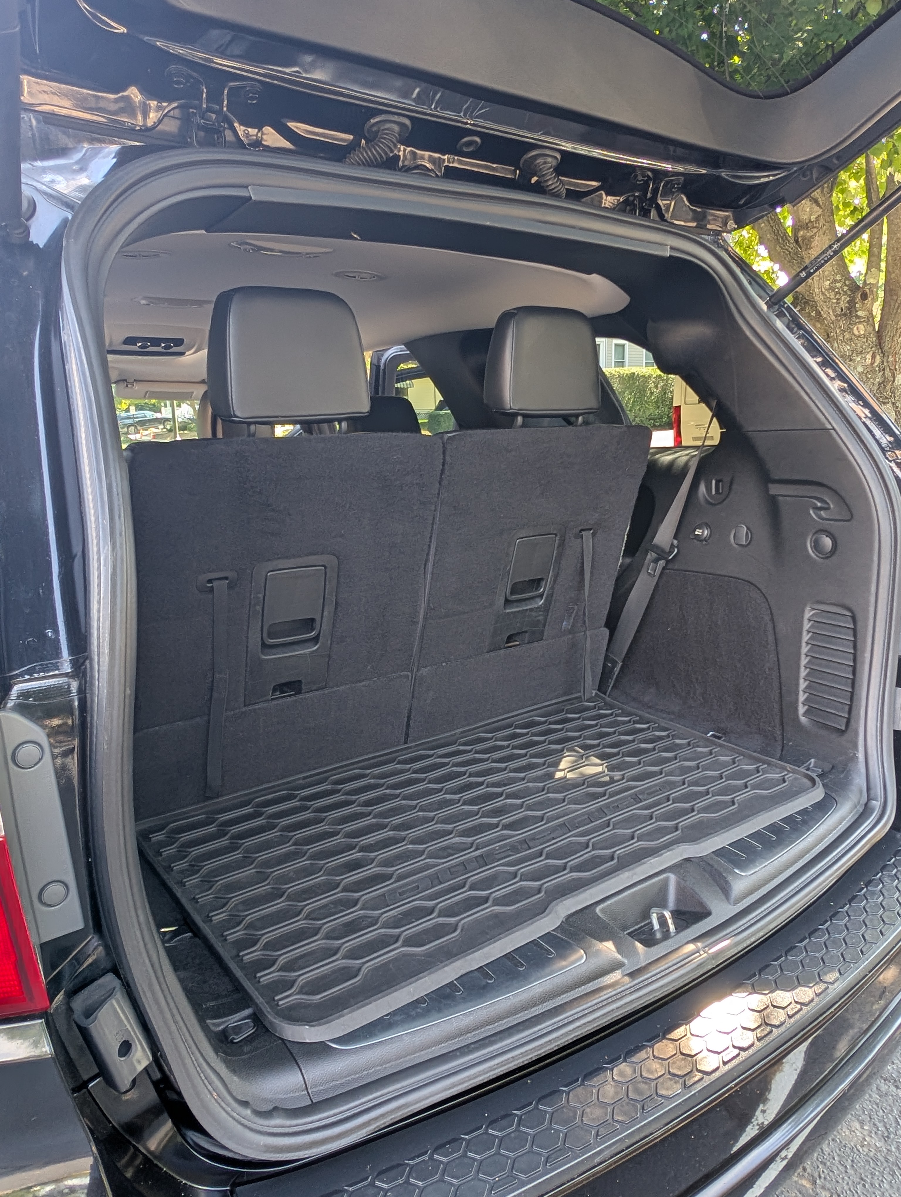 Used 2013 Dodge Durango R/T w/ Leather Interior Group RWD image 24