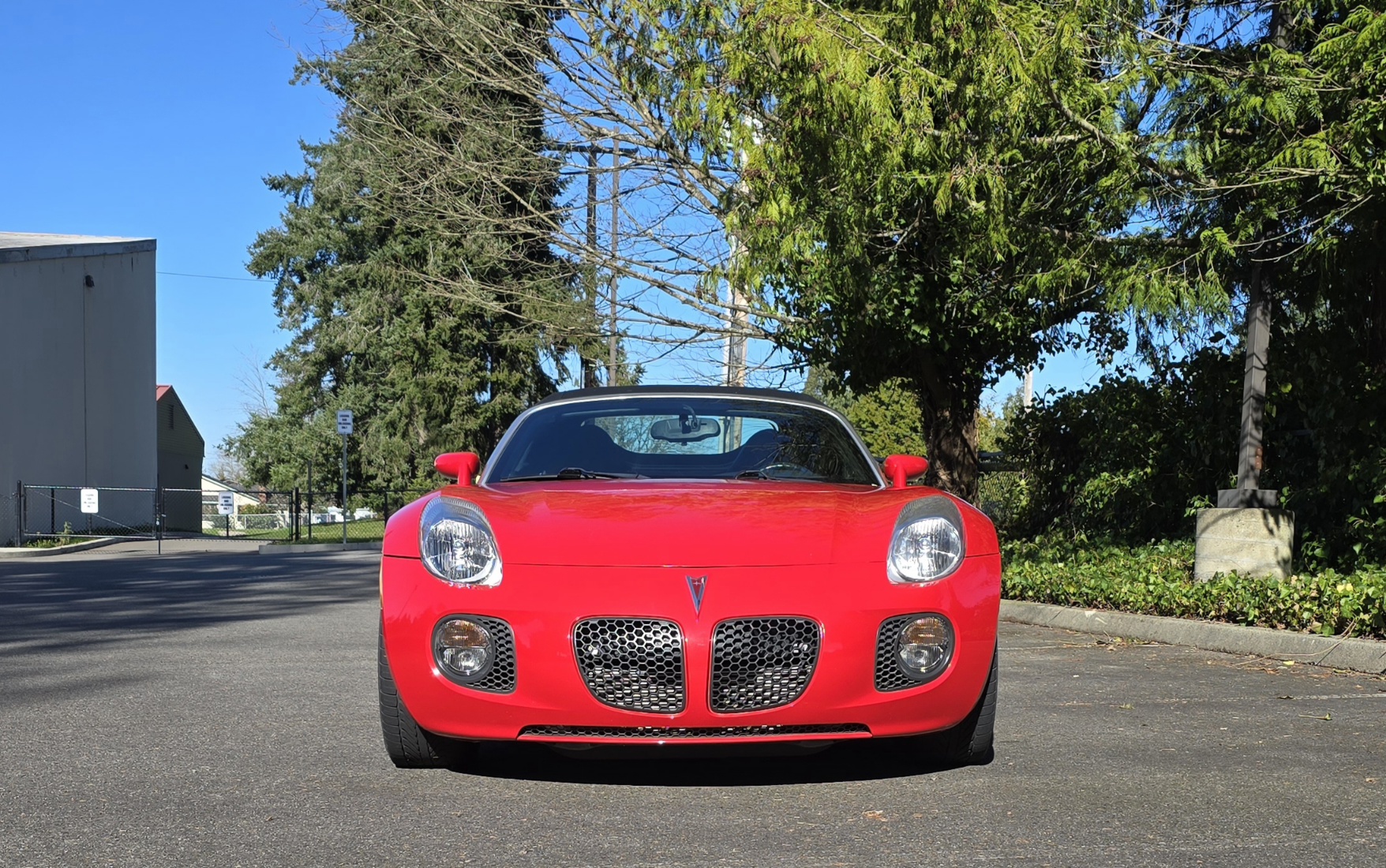 Used 2008 Pontiac Solstice GXP w/ Premium Package RWD image 11