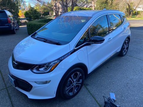 Used 2019 Chevrolet Bolt Premier w/ Infotainment Package image 1