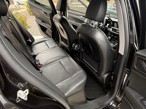Used 2018 Alfa Romeo Stelvio Ti AWD/4WD image 12
