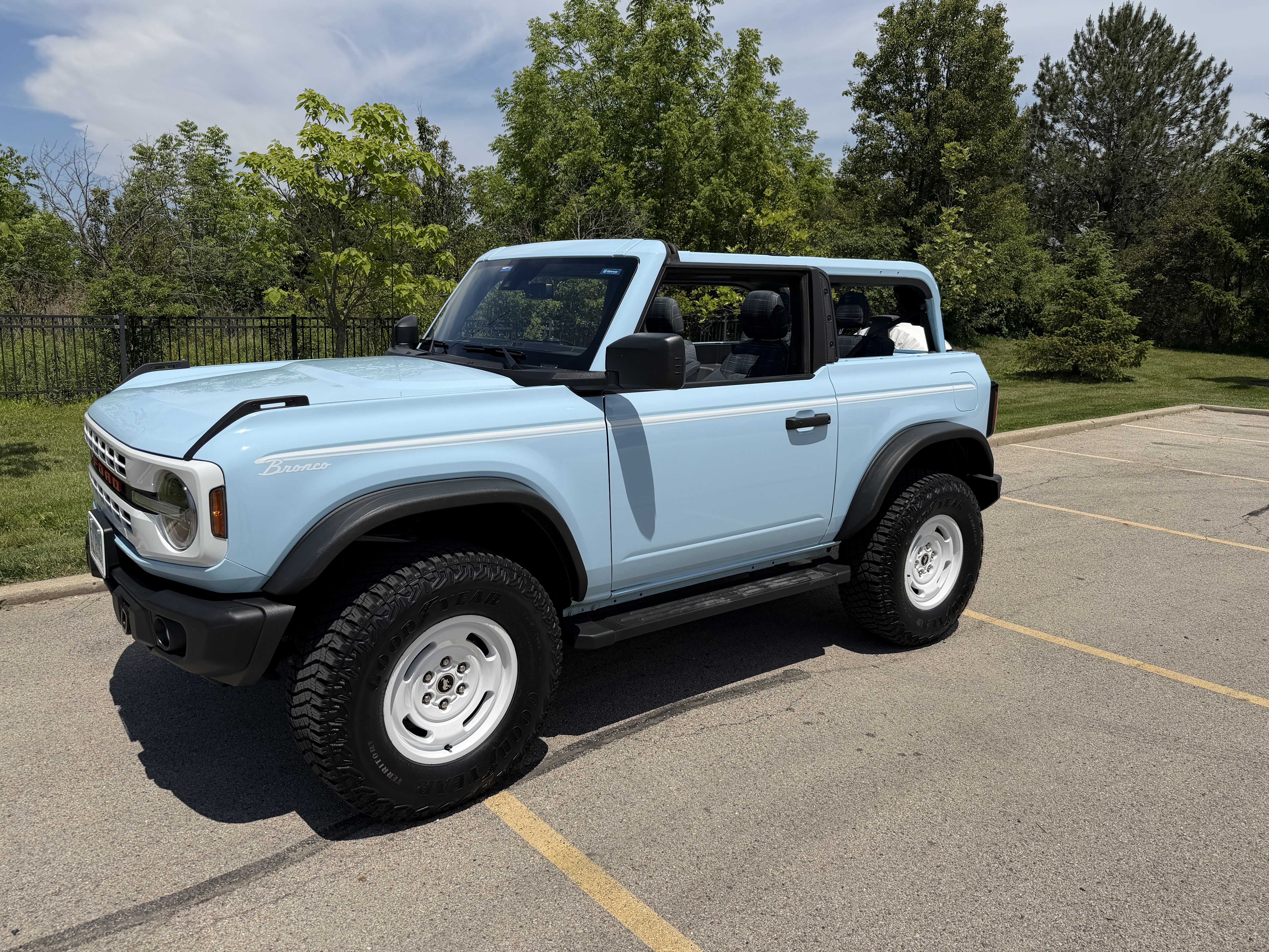 Used 2024 Ford Bronco Heritage Edition AWD/4WD image 5