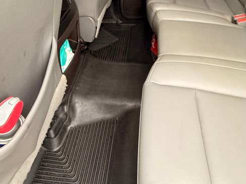 Used 2018 Chevrolet Silverado 2500 W/T w/ WT Convenience Package image 12