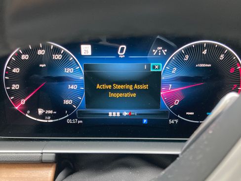 Used 2015 BMW 428i Convertible image 18