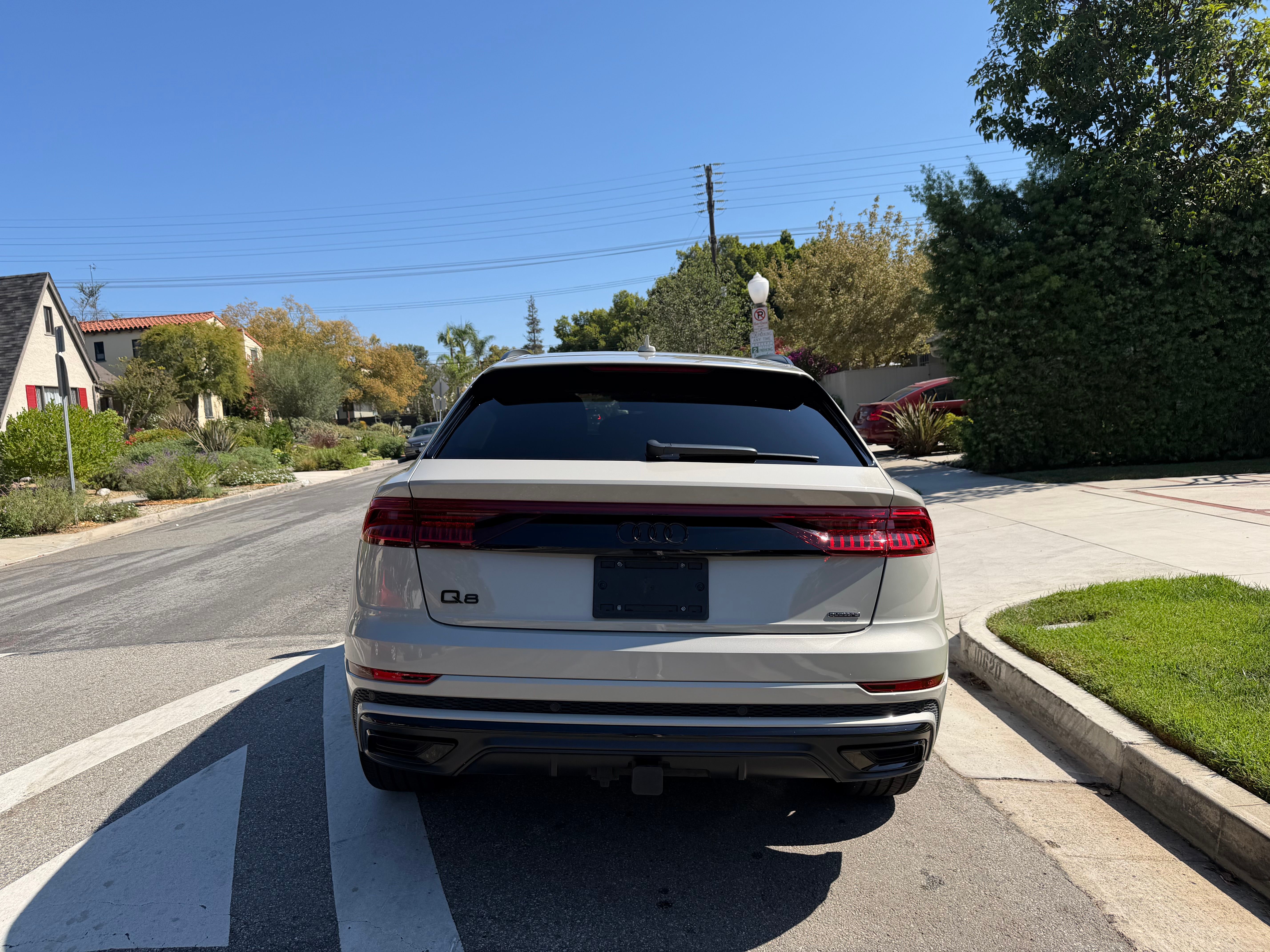 Used 2022 Audi Q8 Premium Plus w/ Premium Plus Package AWD/4WD image 4