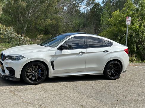 Used 2017 BMW X6 M image 2