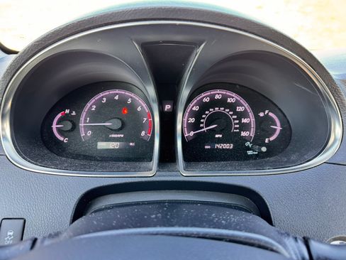 Used 2011 Toyota Avalon Limited image 25