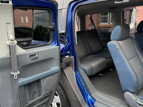 Used 2005 Honda Element EX image 4