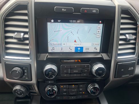 Used 2016 Ford F150 Platinum w/ Equipment Group 701A Luxury AWD/4WD image 23