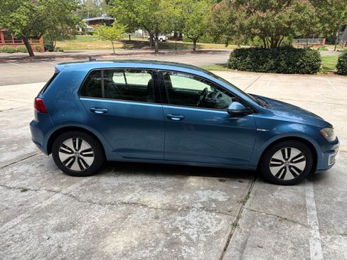 Used 2016 Volkswagen e-Golf SEL Premium FWD image 8