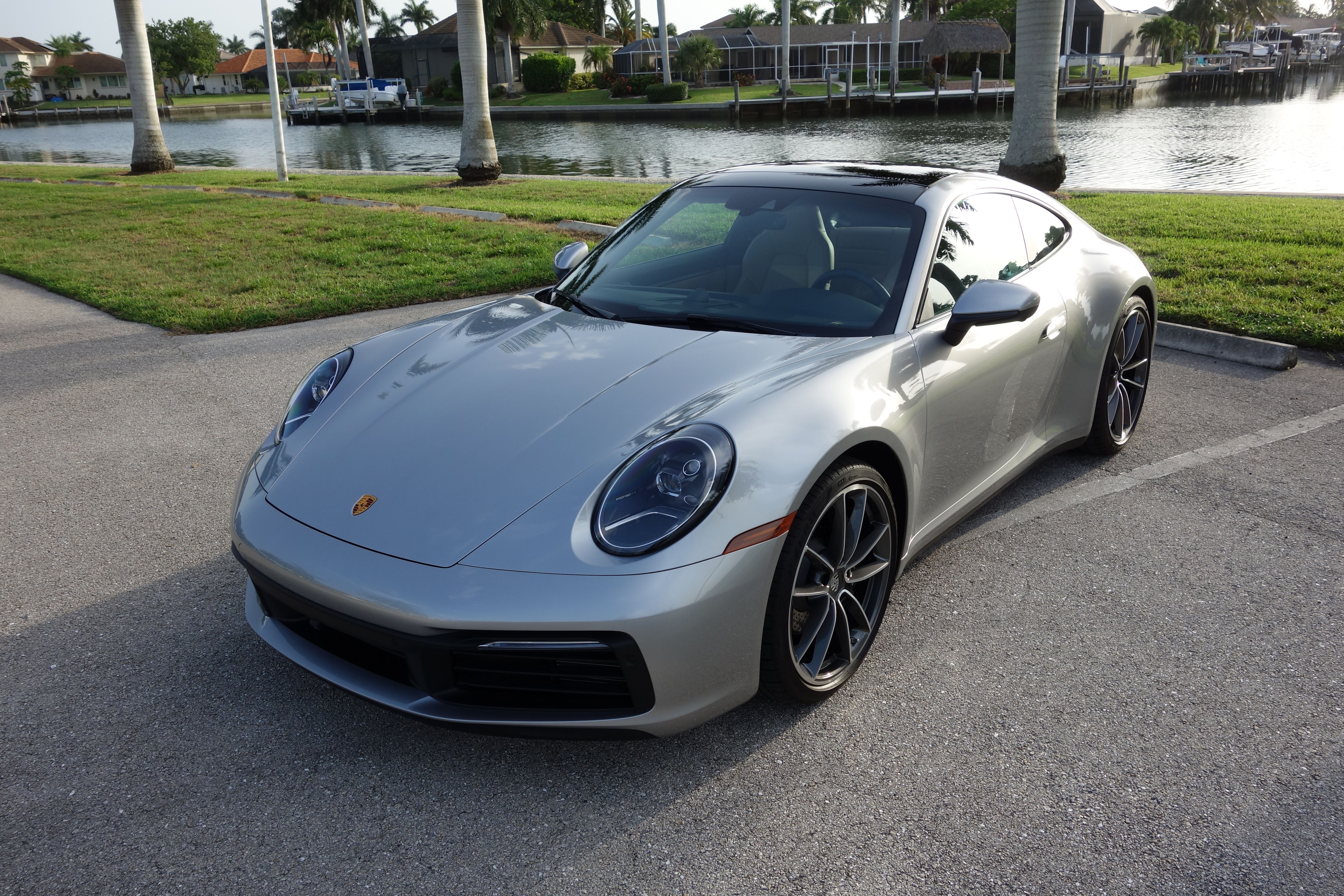 Used 2023 Porsche 911 Carrera image 4
