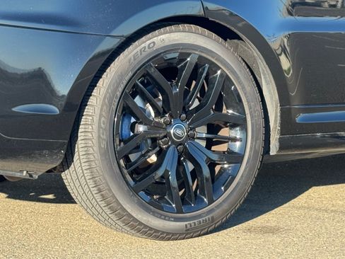 Used 2015 Land Rover Range Rover Sport SVR image 22