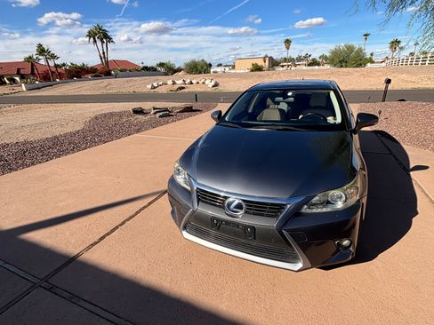 Used 2015 Lexus CT 200h image 10
