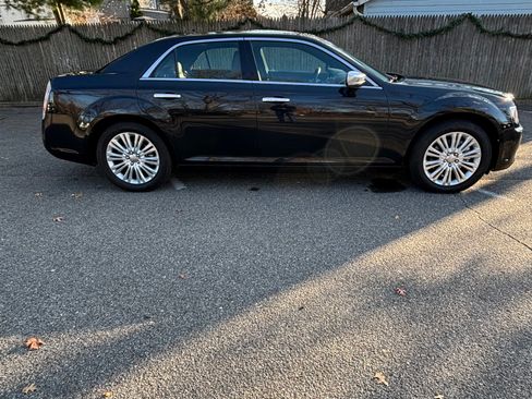 Used 2013 Chrysler 300 C w/ Beats Audio Group image 1