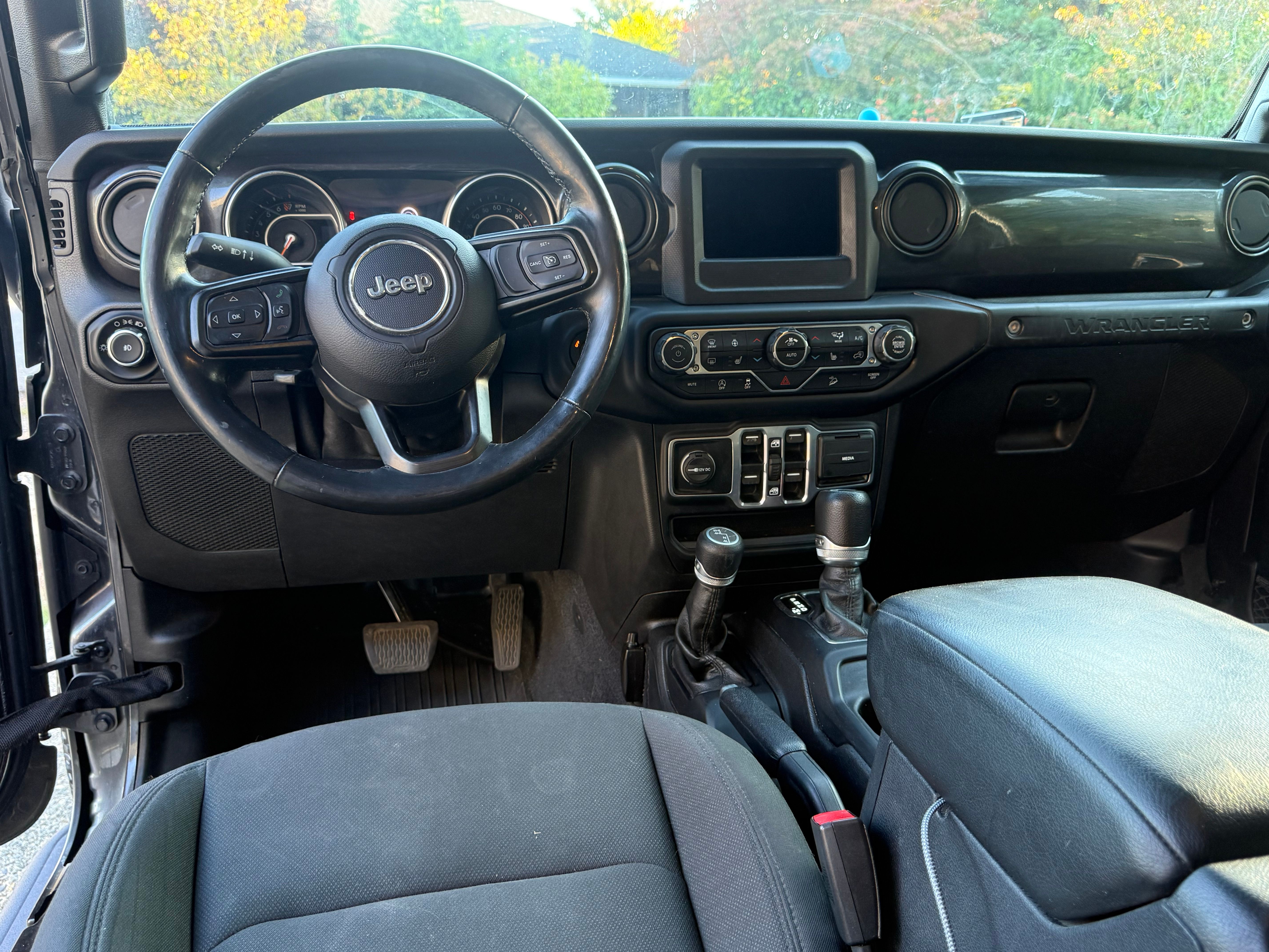 Used 2019 Jeep Wrangler Unlimited Sport AWD/4WD image 16