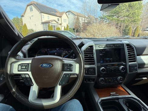 Used 2017 Ford F250 King Ranch w/ King Ranch Ultimate Package image 8