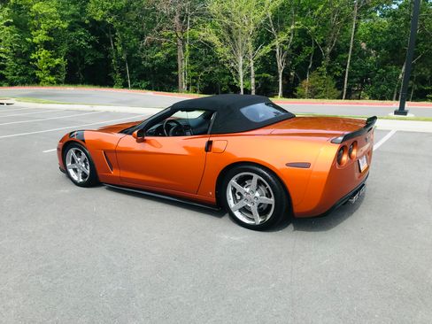 Used 2008 Chevrolet Corvette Convertible w/ Preferred Equipment Group RWD image 2