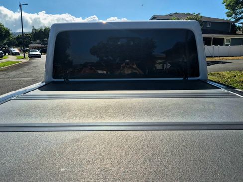 Used 2021 Jeep Gladiator Rubicon AWD/4WD image 15