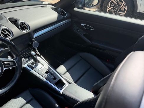 Used 2018 Porsche 718 Boxster S RWD image 2
