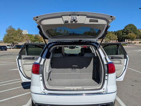 Used 2017 Buick Enclave Leather w/ Trailering Package image 9