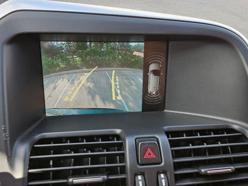 Used 2015 Volvo XC60 T5 Premier Plus image 13