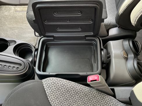 Used 2004 Pontiac Aztek 2WD w/ 1SB Preferred Equipment Group image 20