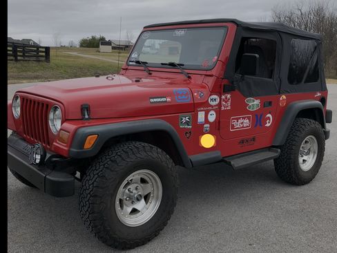 Used 1997 Jeep Wrangler SE AWD/4WD image 4