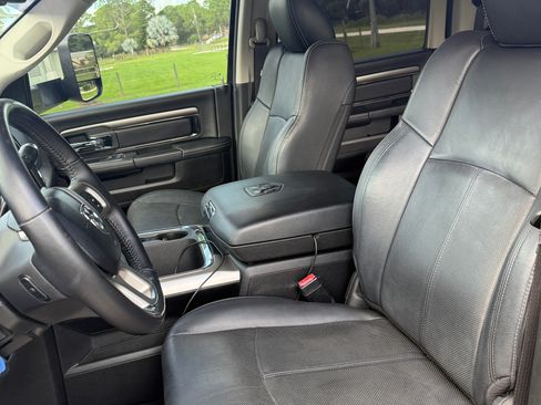 Used 2018 RAM 2500 Laramie w/ Sport Appearance Group AWD/4WD image 14