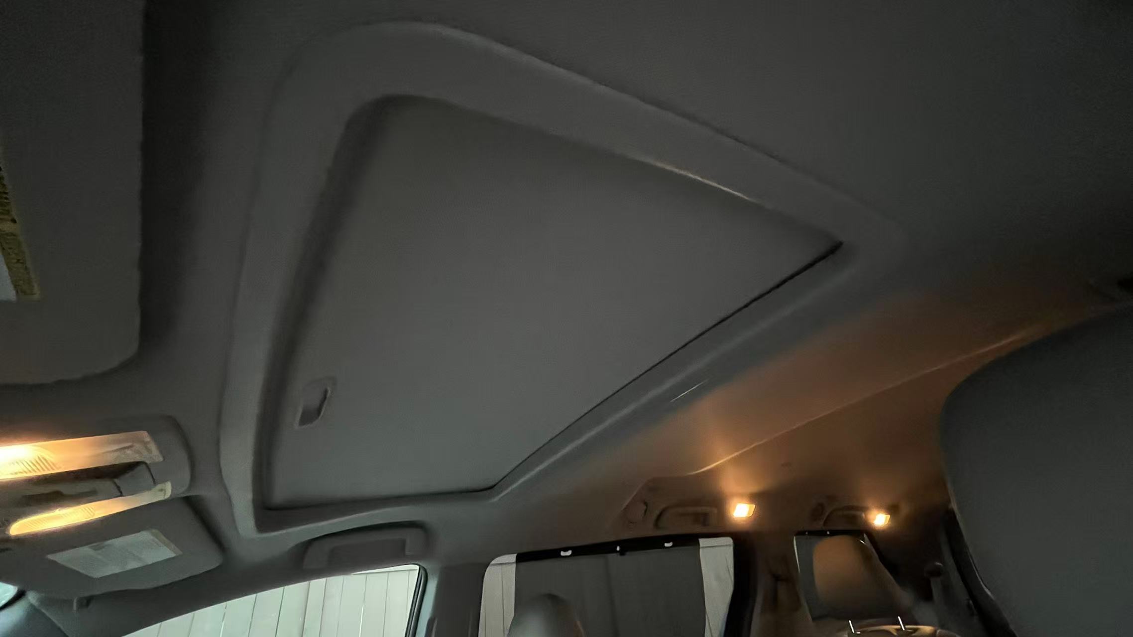 Used 2018 Toyota Sienna XLE w/ XLE Navigation Package AWD/4WD image 15
