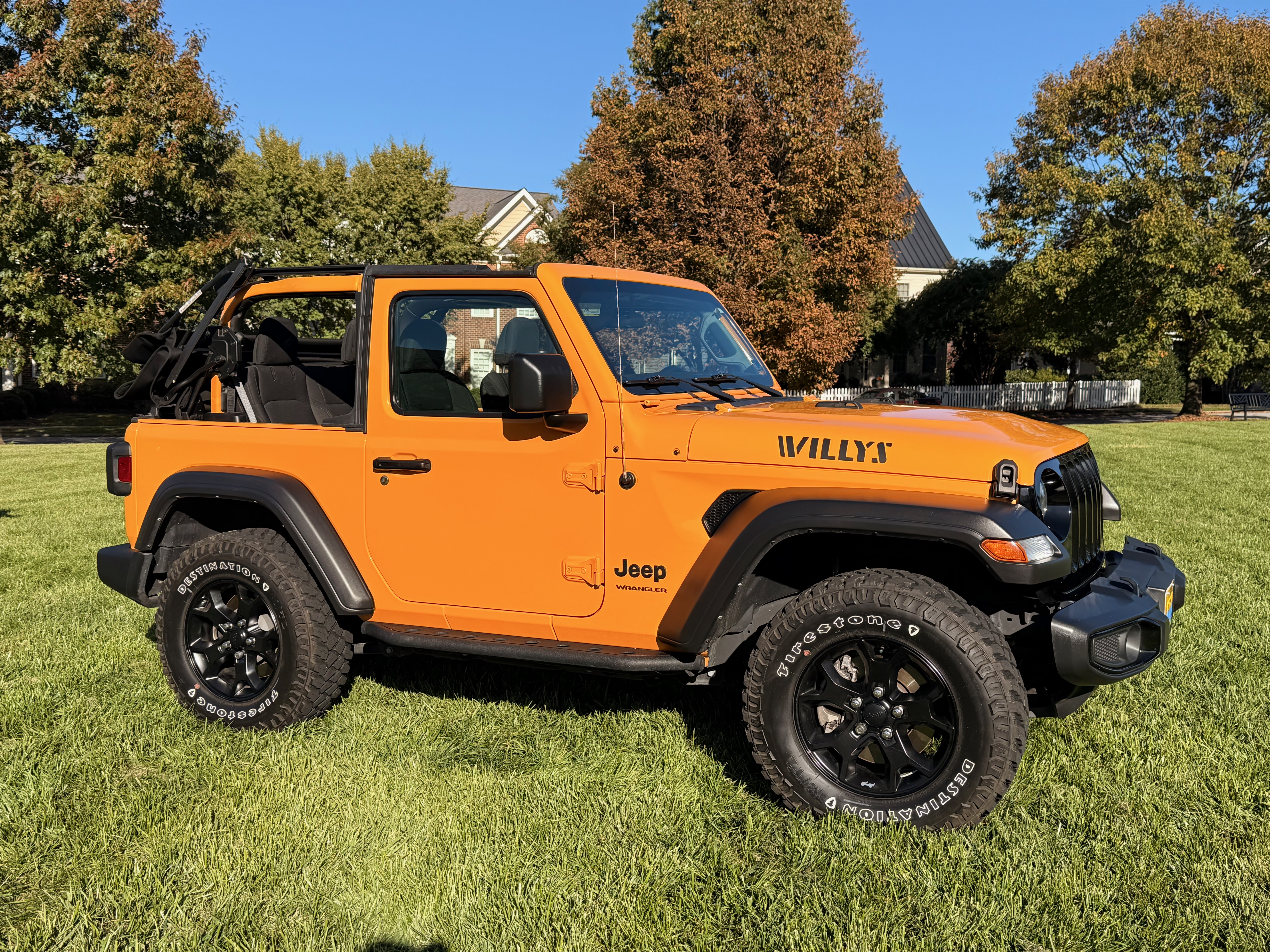Used 2021 Jeep Wrangler Sport AWD/4WD image 2