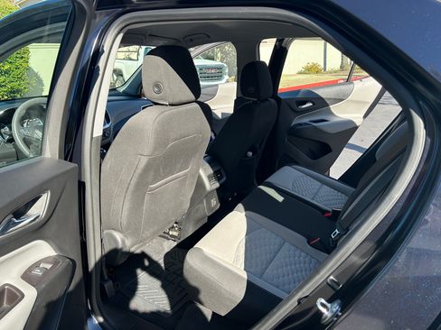 Used 2020 Chevrolet Equinox LS image 9