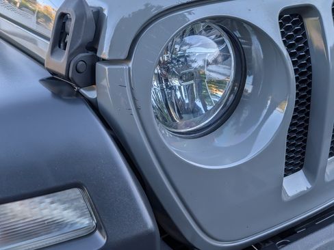 Used 2019 Jeep Wrangler Unlimited Sport S image 6