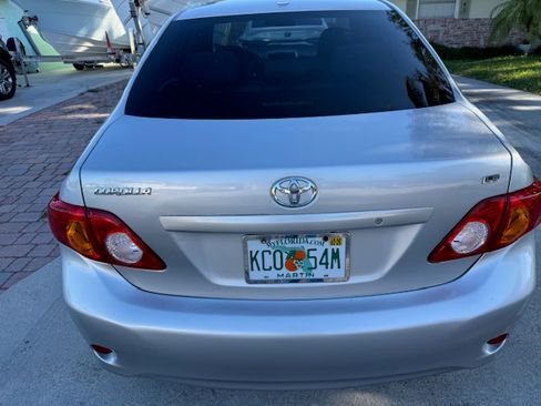 Used 2010 Toyota Corolla LE image 8
