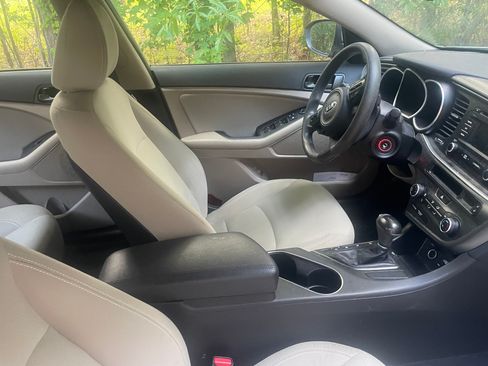 Used 2015 Kia Optima LX w/ LX Convenience Plus Package FWD image 12