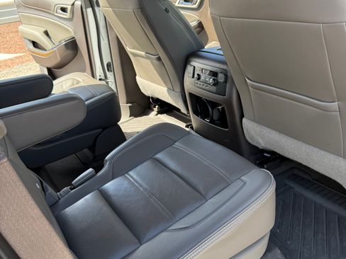 Used 2019 GMC Yukon Denali w/ Denali Ultimate Package image 11