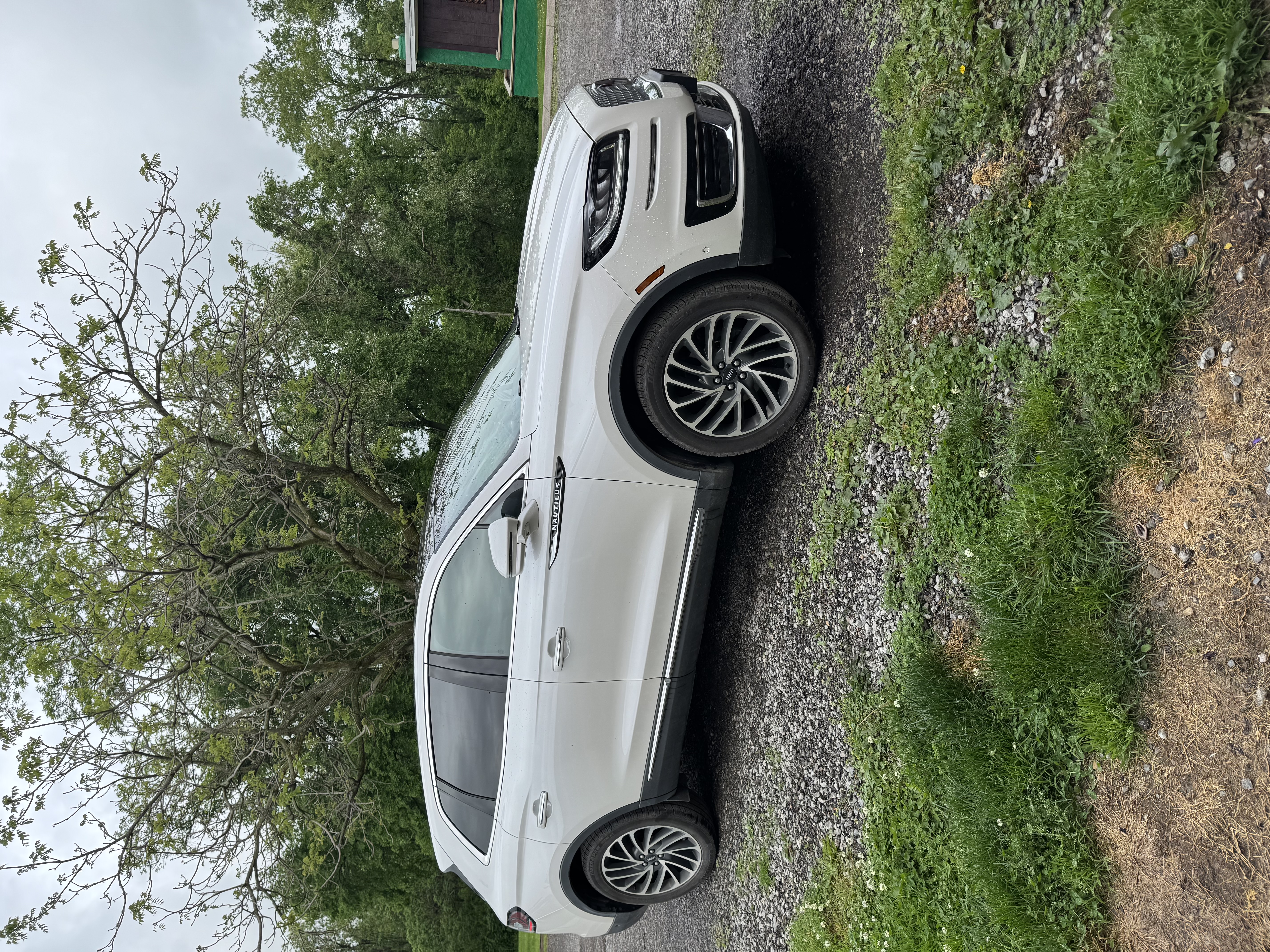 Used 2019 Lincoln Nautilus Reserve AWD/4WD image 6