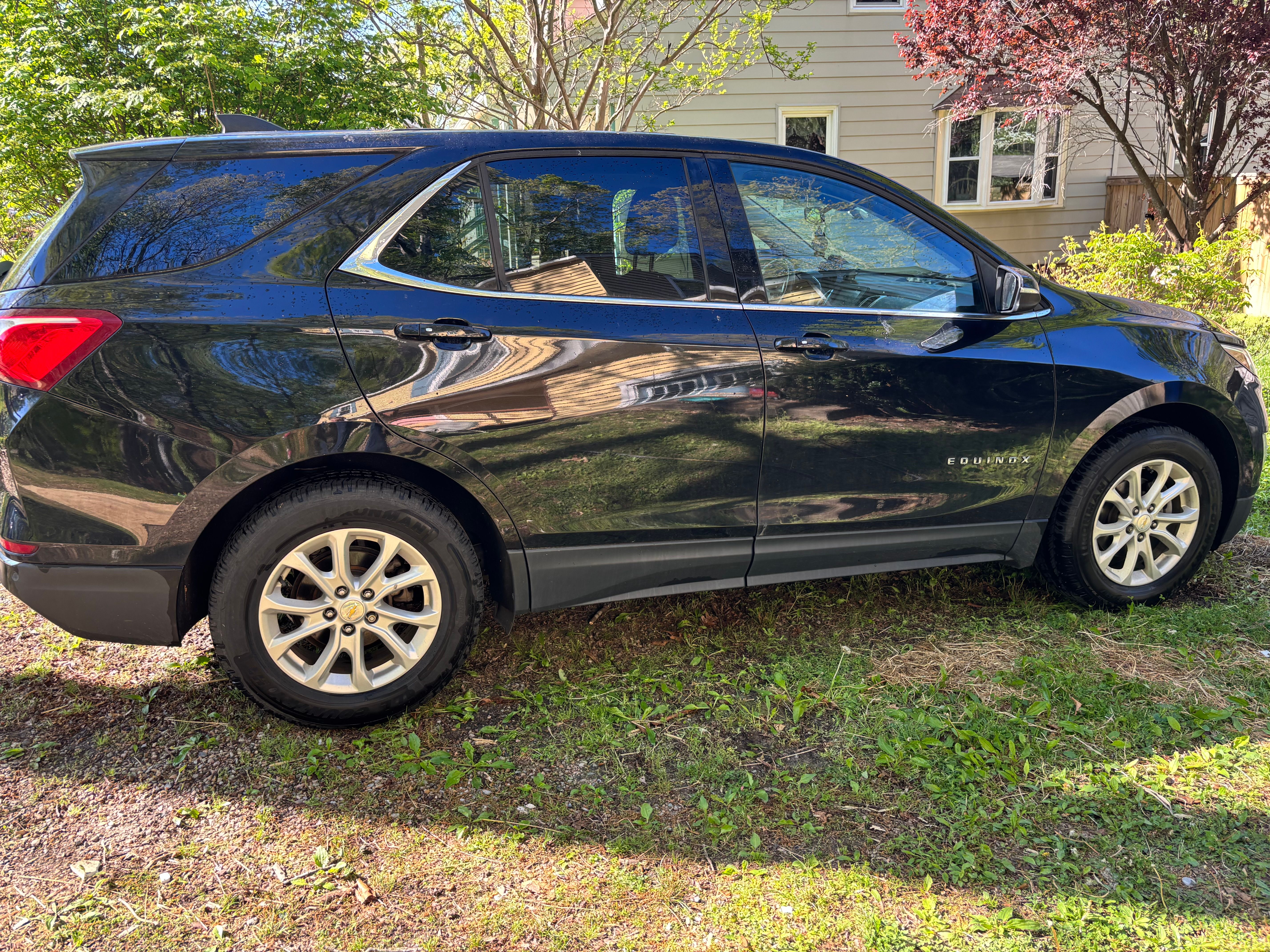 Used 2018 Chevrolet Equinox LT FWD image 11