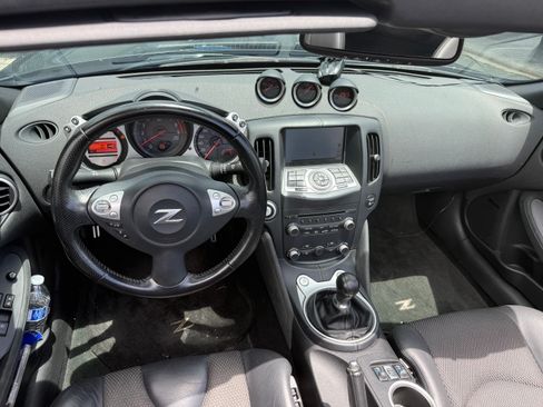 Used 2012 Nissan 370Z Touring w/ Sport Pkg RWD image 9