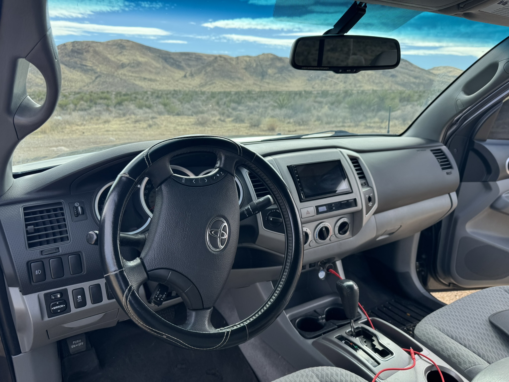 Used 2011 Toyota Tacoma 4x4 Access Cab V6 w/ SR5 Pkg #2 image 10