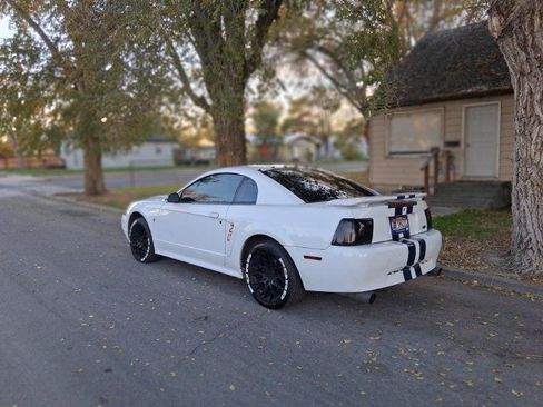 Used 2002 Ford Mustang Coupe image 10
