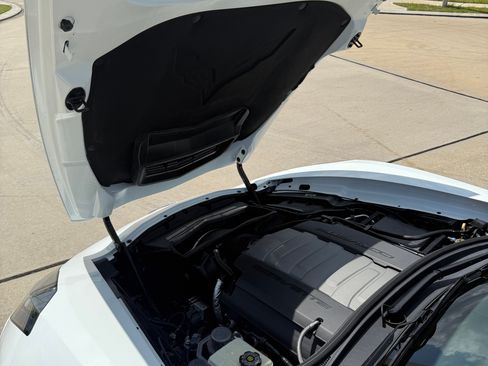 Used 2015 Chevrolet Corvette Stingray Coupe w/ 3LT Preferred Equipment Group image 4