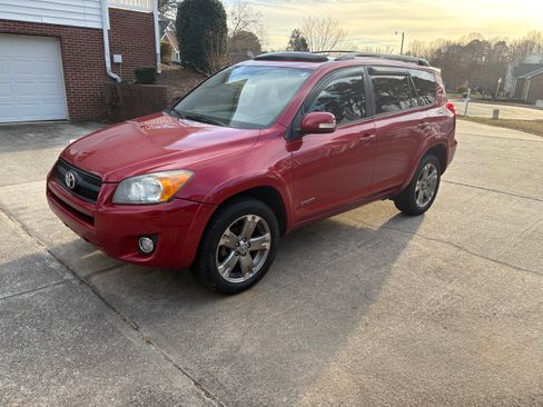 Used 2010 Toyota RAV4 Sport image 4